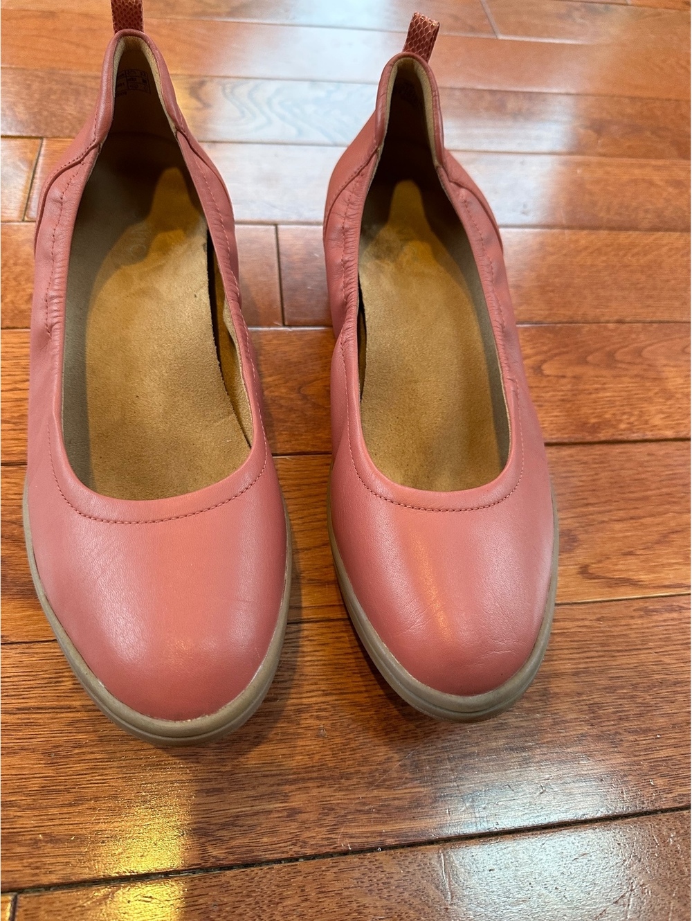 Vionic Coral Pink Leather Ballet Flats Shoes Size 11